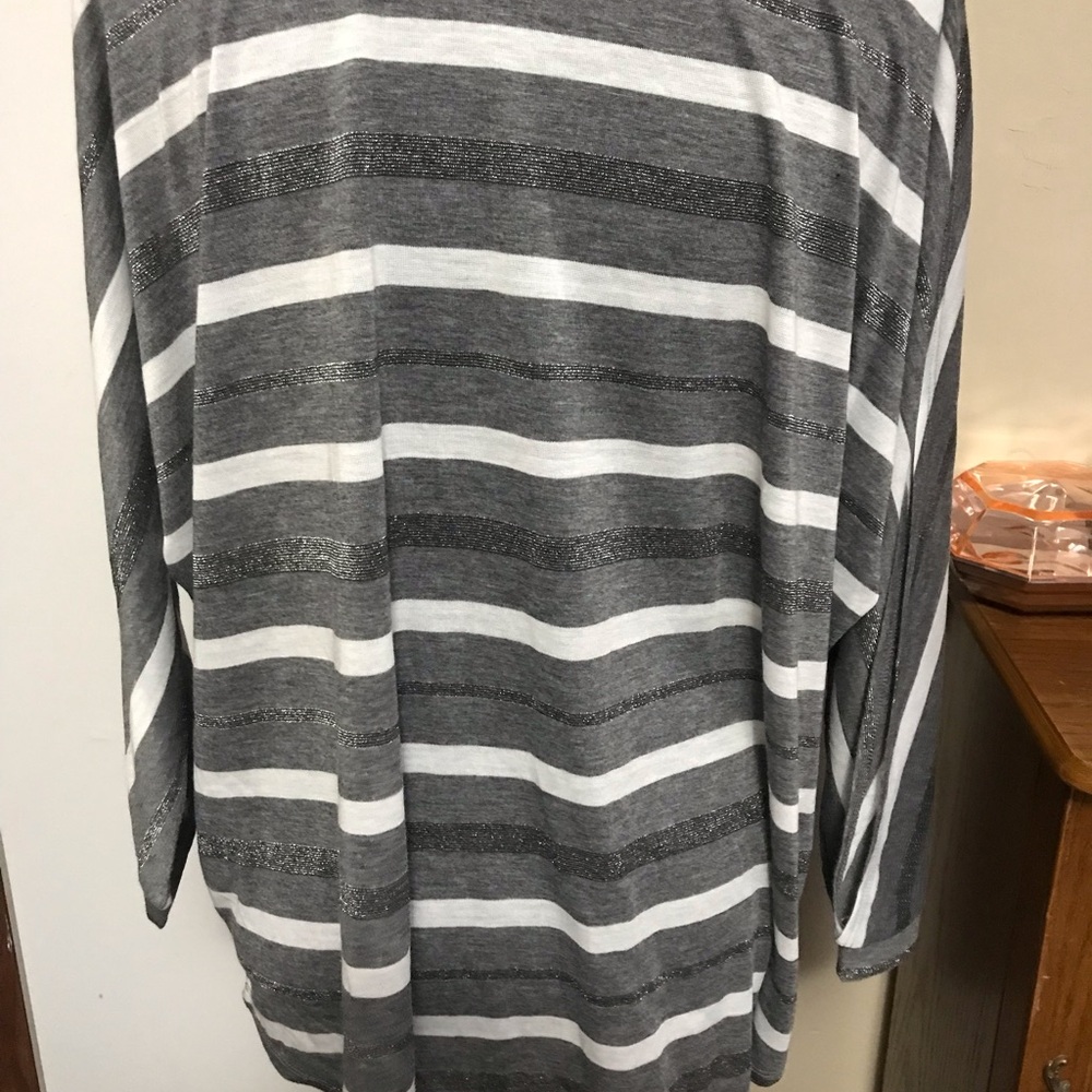 Cato Gray and White Striped Scoop Neck Women's Top - Picture 5 of 7